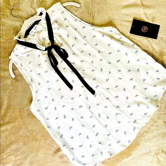 ⛔️⛔️SOLD⛔️⛔️ S.R. by Sweet Rain sleeveless top - Picture 7 of 7